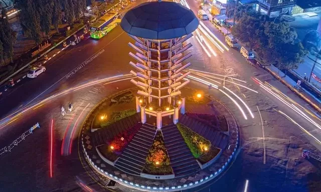 tugu-cilegon-1360055667