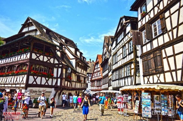 dev-terpesona-indahnya-bangunan-kota-strasbourg-di-prancis-1