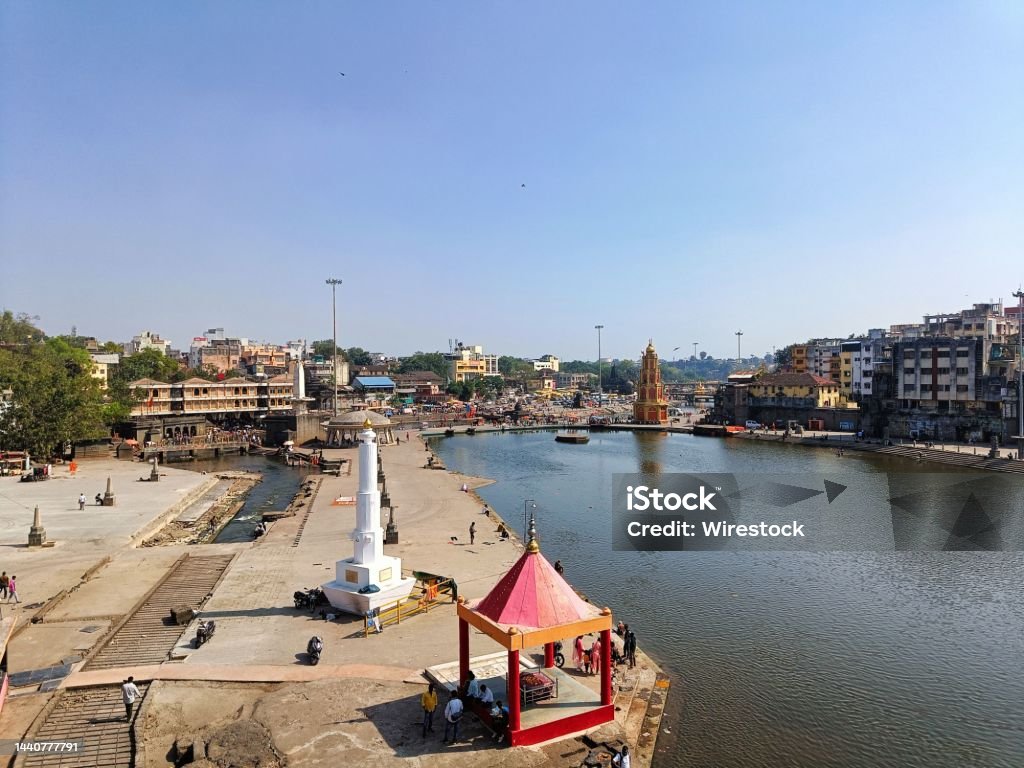 A high-angle shot of Nashik city with Panchavati Ghat Hindu temple in India