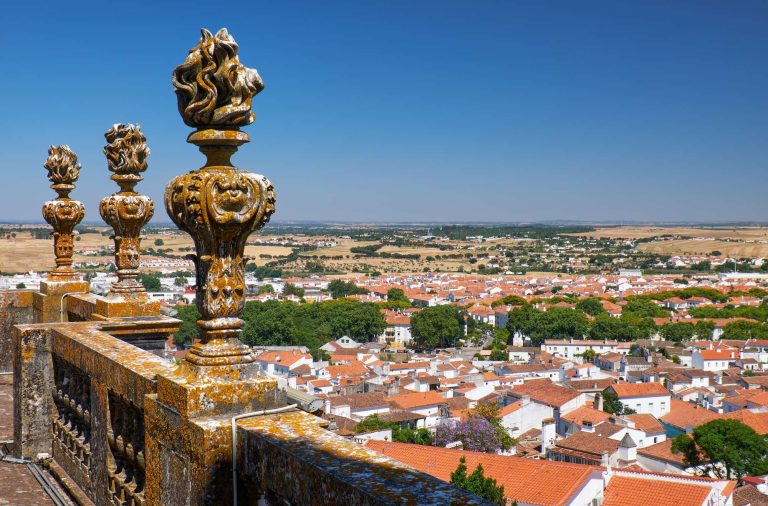 eksplorasi-kota-evora-keindahan-dan-warisan-budaya-portugal