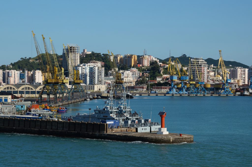 kota-durres-pelabuhan-bersejarah-dan-pusat-kebudayaan-albania