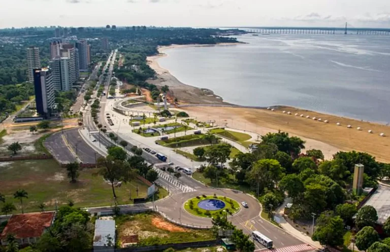 kota-manaus-pusat-kebudayaan-dan-keanekaragaman-alam-amazon