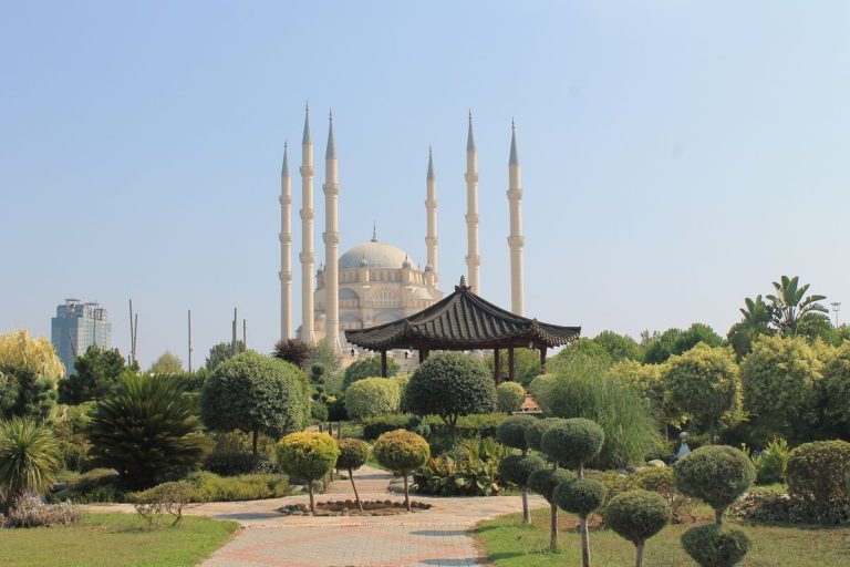 kota-adana-kota-bersejarah-dan-pusat-budaya-di-indonesia